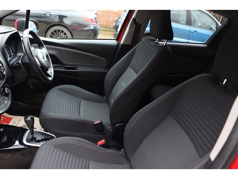 Used Toyota Yaris 2015 for sale - 77282342: Photo 30