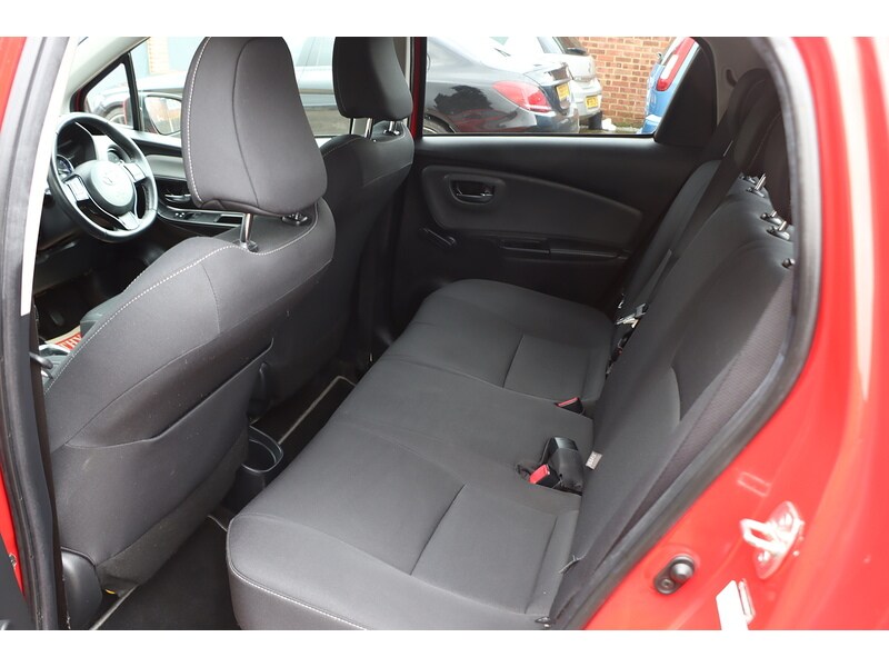 Used Toyota Yaris 2015 for sale - 77282342: Photo 34