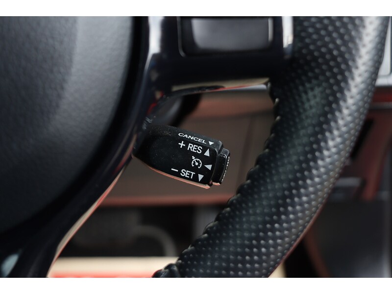 Used Toyota Yaris 2015 for sale - 77282342: Photo 43