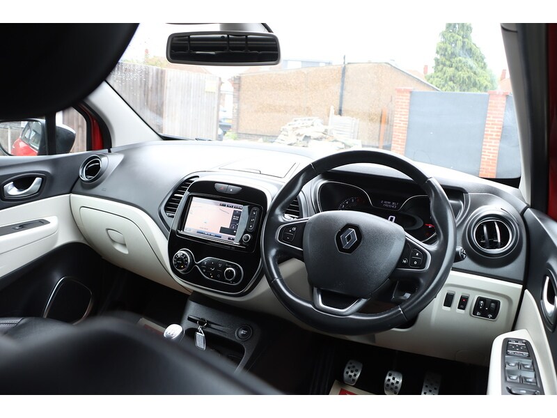Used Renault Captur 2019 for sale - 76057160: Photo 30