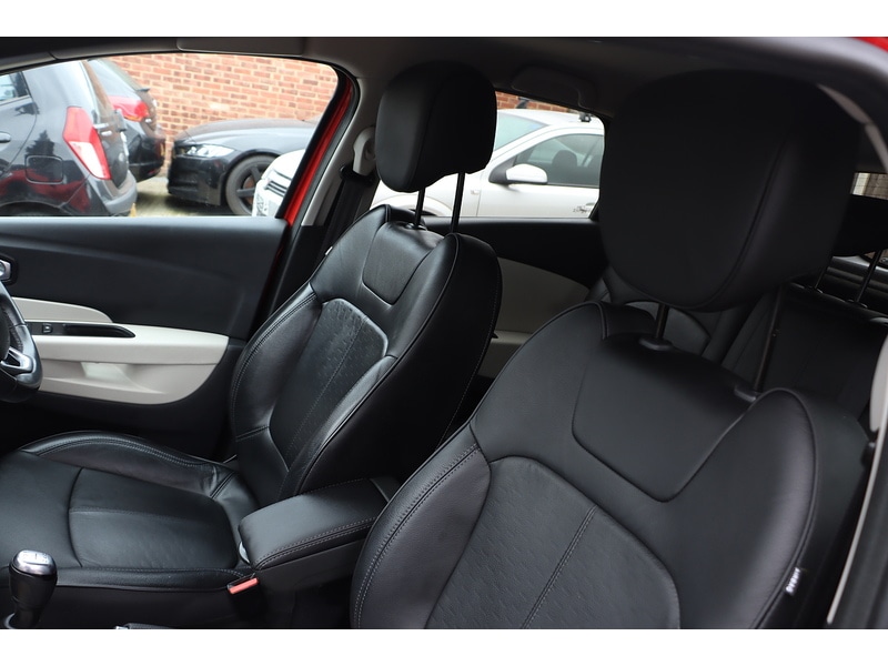 Used Renault Captur 2019 for sale - 76057160: Photo 36