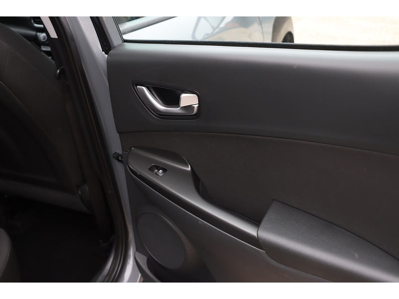 Used Hyundai KONA 2022 for sale - 76476304: Photo 27