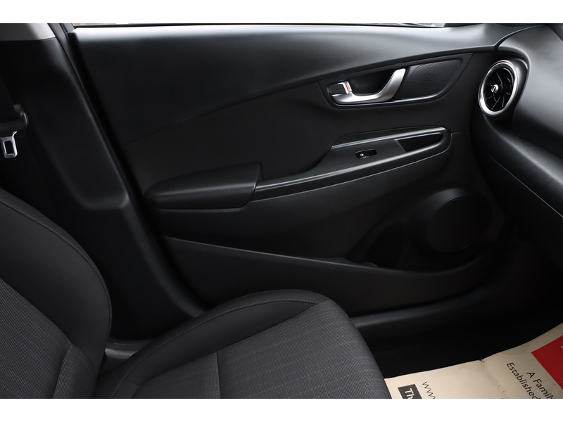 Used Hyundai KONA 2022 for sale - 76476304: Photo 39