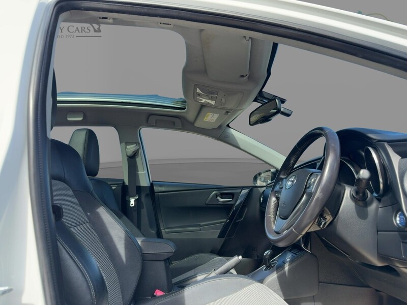 Used Toyota Auris 2015 for sale - 77712845: Photo 5