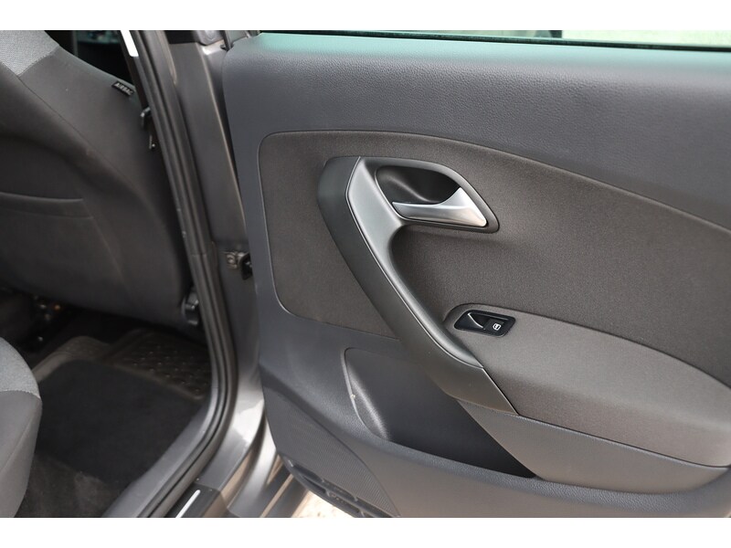 Used Volkswagen Polo 2012 for sale - 75945541: Photo 27