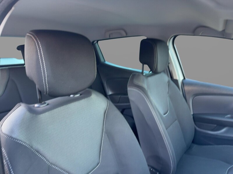 Used Renault Clio 2019 for sale - 76705633: Photo 26