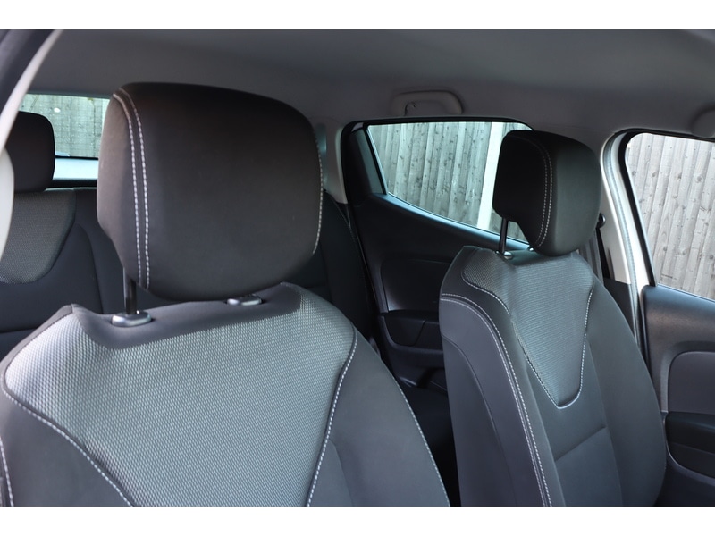 Used Renault Clio 2019 for sale - 76705633: Photo 28