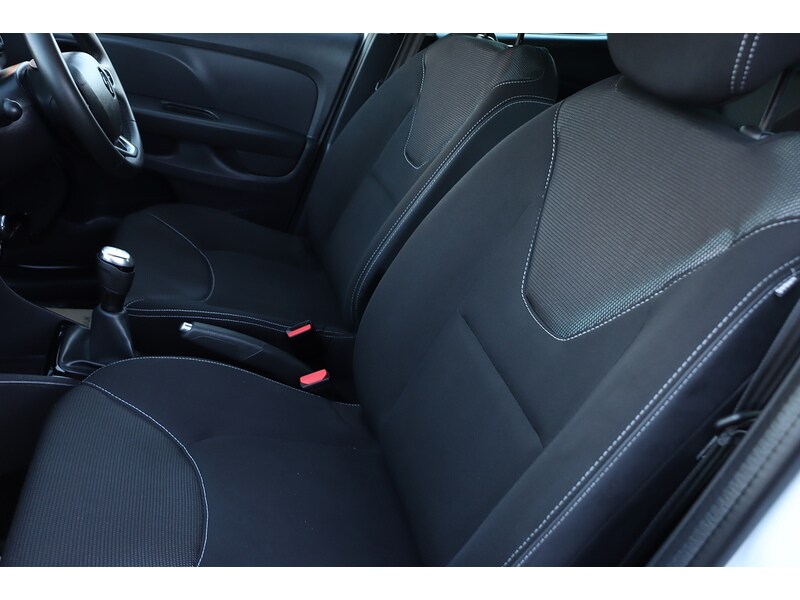 Used Renault Clio 2019 for sale - 76705633: Photo 39