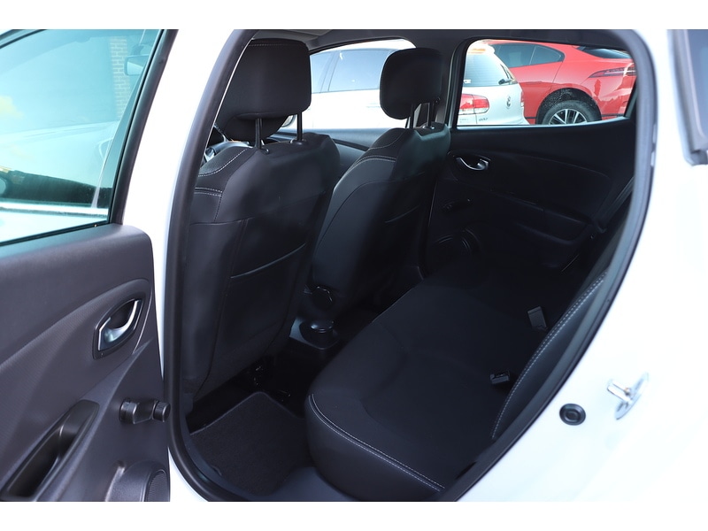 Used Renault Clio 2019 for sale - 76705633: Photo 42