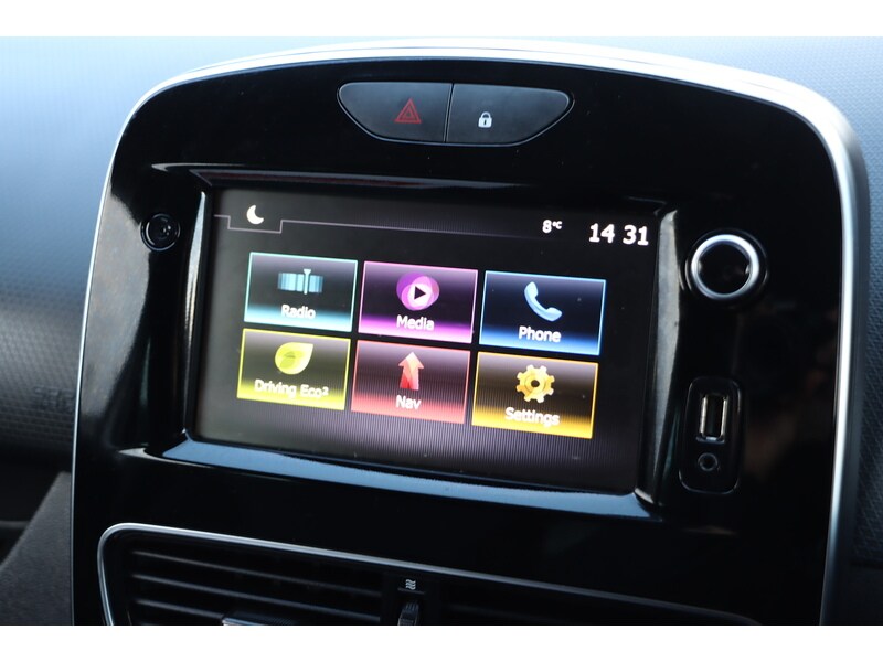 Used Renault Clio 2019 for sale - 76705633: Photo 9