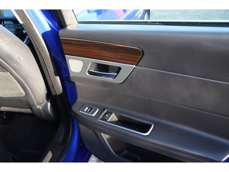 Used Jaguar XF 2018 for sale - 76918055: Photo 28