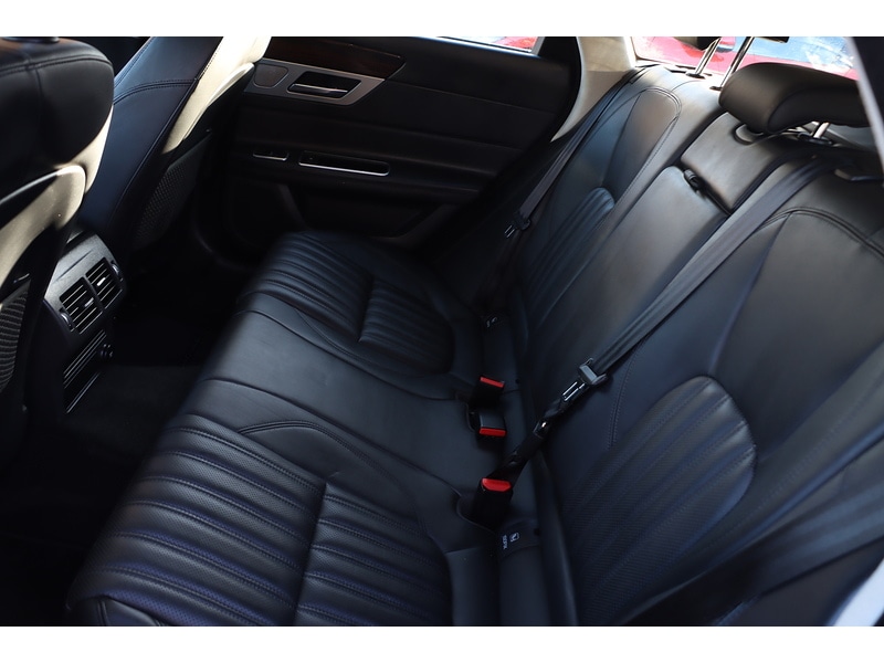 Used Jaguar XF 2018 for sale - 76918055: Photo 36