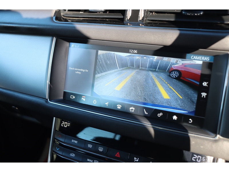 Used Jaguar XF 2018 for sale - 76918055: Photo 9