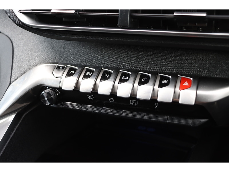 Used Peugeot 3008 2018 for sale - 77661856: Photo 16