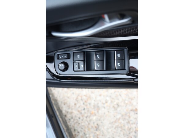 Used Toyota C-HR 2019 for sale - 76197303: Photo 25