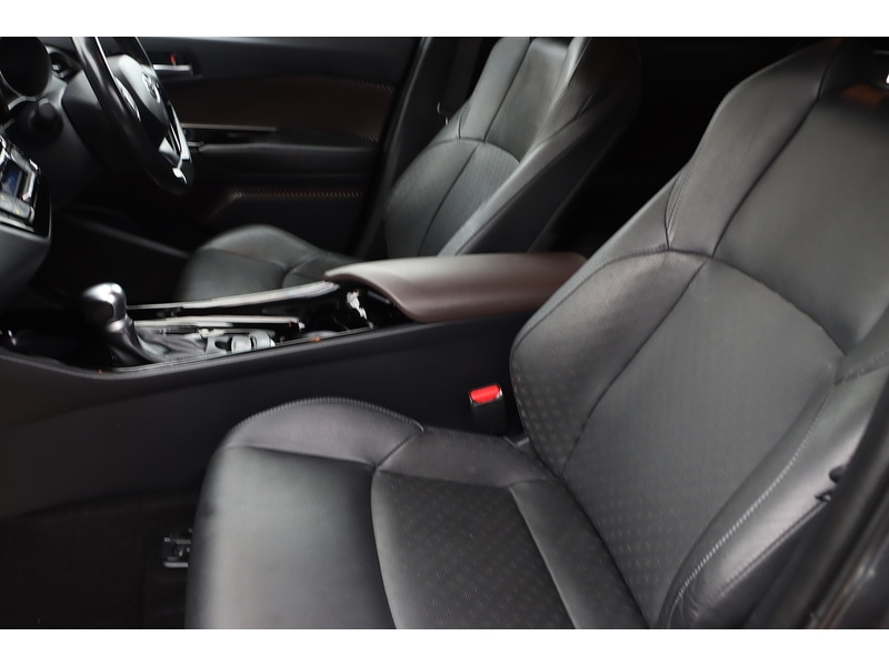 Used Toyota C-HR 2019 for sale - 76197303: Photo 32