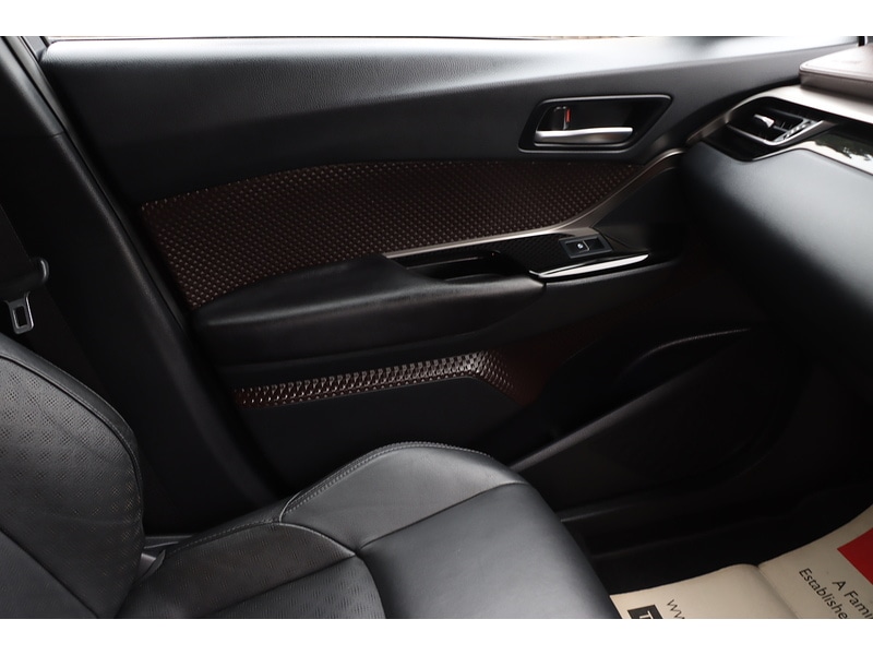 Used Toyota C-HR 2019 for sale - 76197303: Photo 40