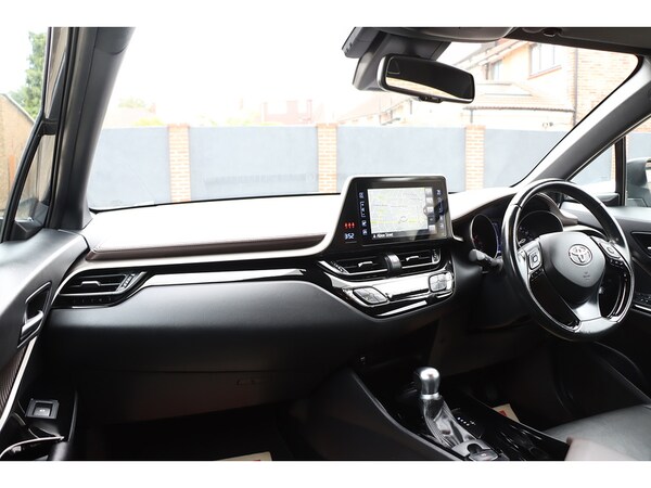 Used Toyota C-HR 2019 for sale - 76197303: Photo 45