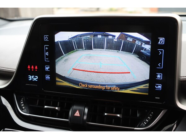 Used Toyota C-HR 2019 for sale - 76197303: Photo 5