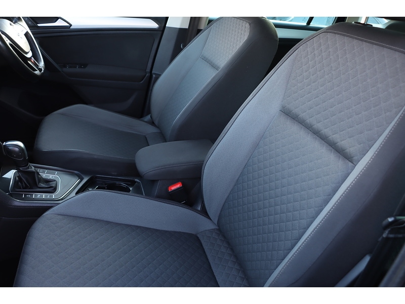 Used Volkswagen Tiguan 2020 for sale - 76918030: Photo 30