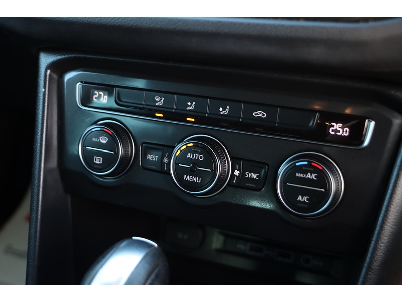 Used Volkswagen Tiguan 2020 for sale - 76918030: Photo 37