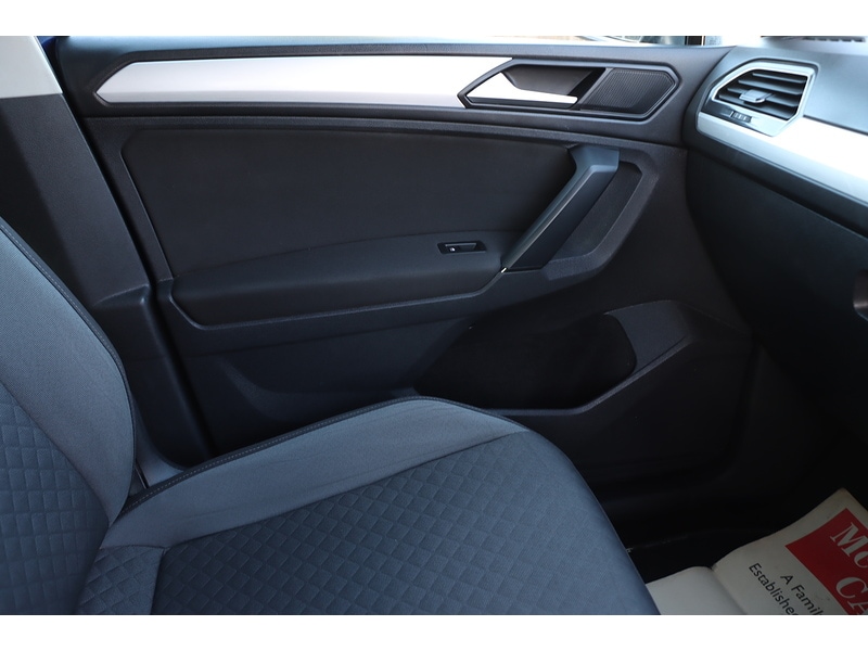 Used Volkswagen Tiguan 2020 for sale - 76918030: Photo 39