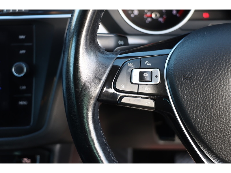 Used Volkswagen Tiguan 2020 for sale - 76918030: Photo 40