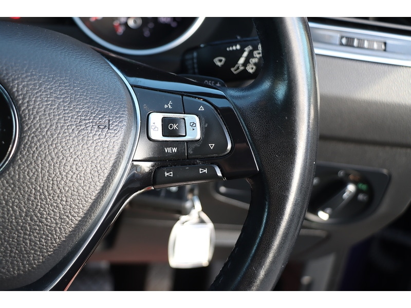 Used Volkswagen Tiguan 2020 for sale - 76918030: Photo 41