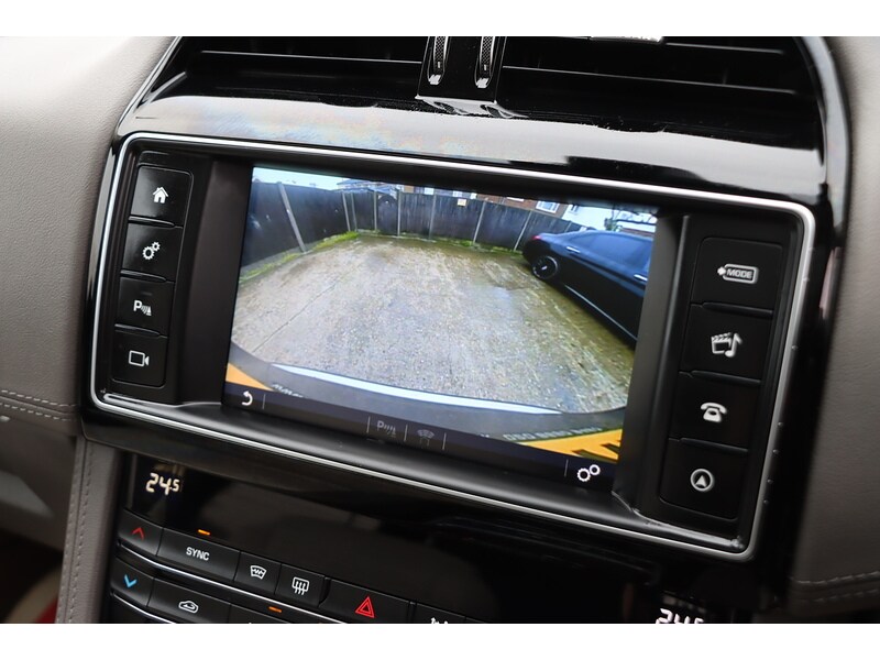 Used Jaguar F-Pace 2018 for sale - 76918051: Photo 10