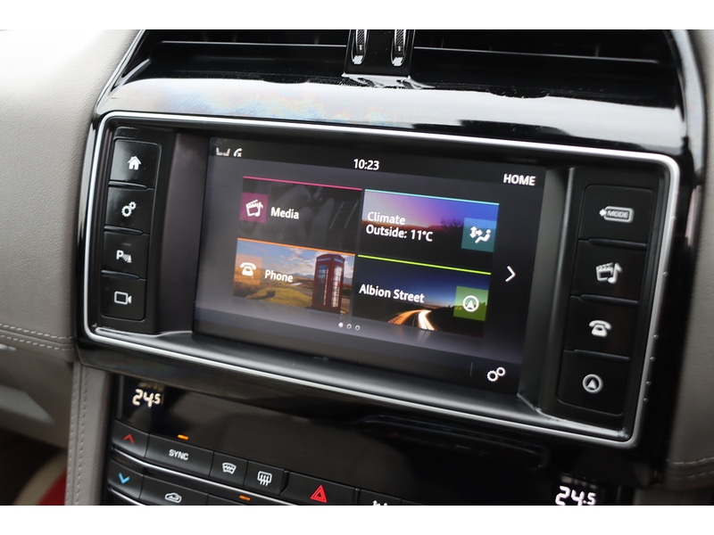 Used Jaguar F-Pace 2018 for sale - 76918051: Photo 11