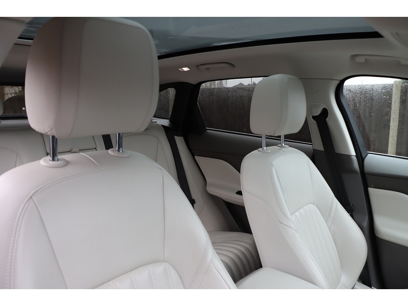 Used Jaguar F-Pace 2018 for sale - 76918051: Photo 23