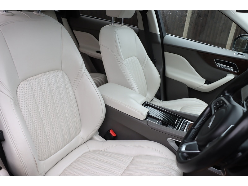 Used Jaguar F-Pace 2018 for sale - 76918051: Photo 24