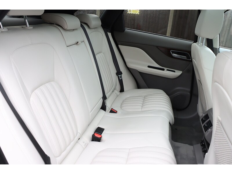 Used Jaguar F-Pace 2018 for sale - 76918051: Photo 30