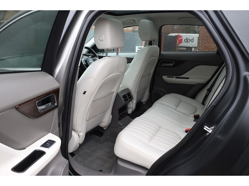 Used Jaguar F-Pace 2018 for sale - 76918051: Photo 37