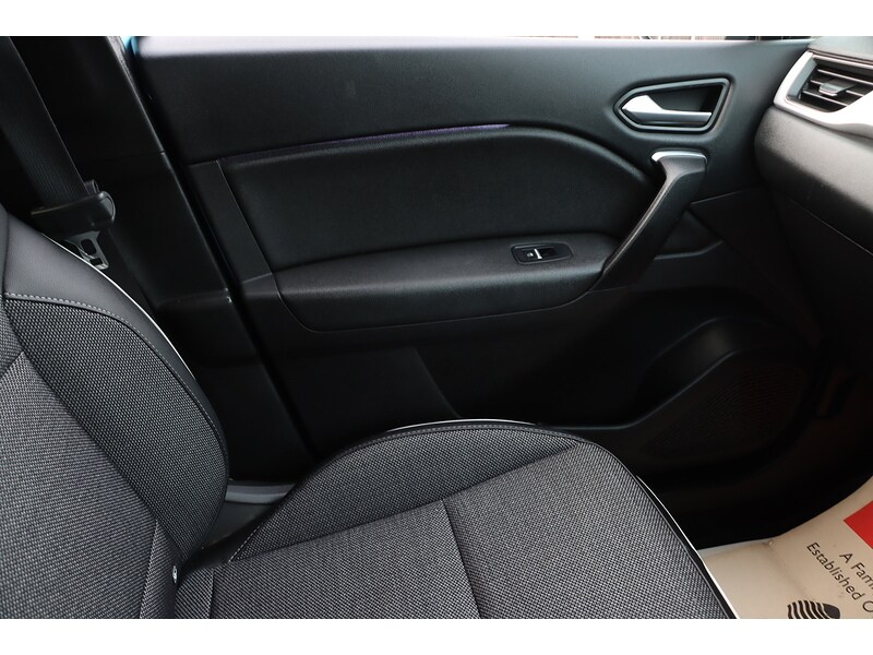 Used Renault Captur 2020 for sale - 76148383: Photo 43