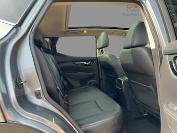 Used Nissan Qashqai 2015 for sale - 75304485: Photo