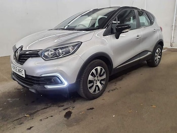 Used Renault Captur 2018 for sale - 76461164: Photo