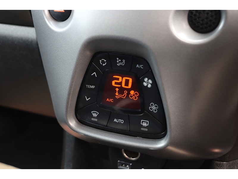 Used Toyota AYGO 2018 for sale - 77655809: Photo 11