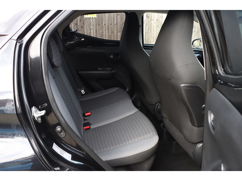 Used Toyota AYGO 2018 for sale - 77655809: Photo 23