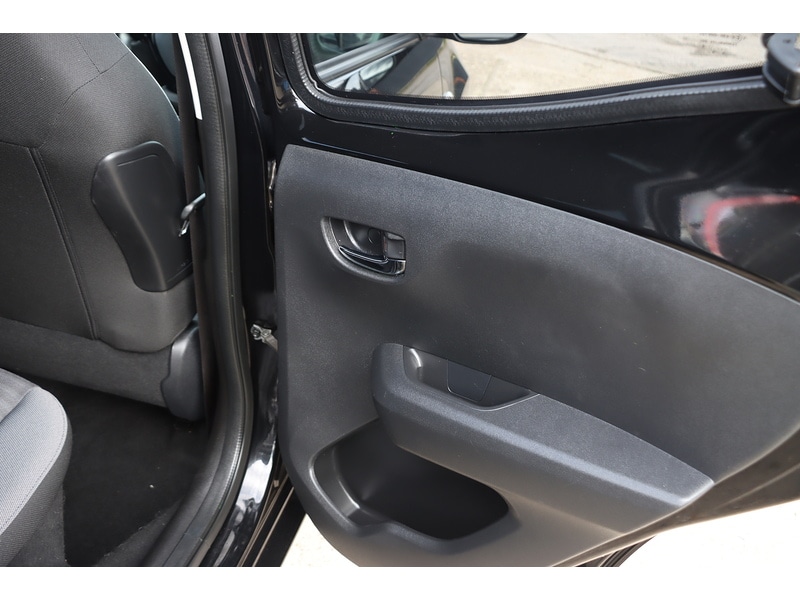 Used Toyota AYGO 2018 for sale - 77655809: Photo 25