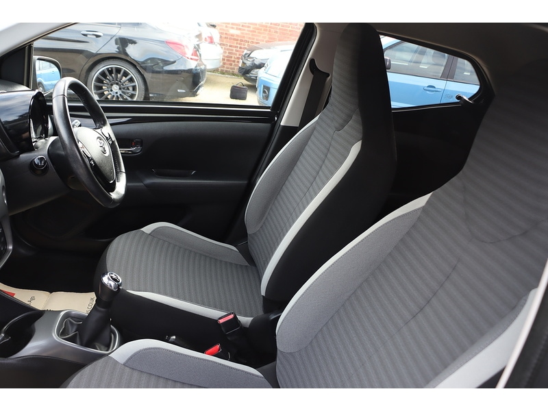 Used Toyota AYGO 2018 for sale - 77655809: Photo 29