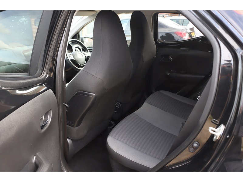 Used Toyota AYGO 2018 for sale - 77655809: Photo 30