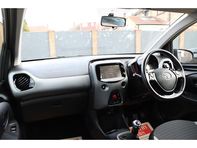 Used Toyota AYGO 2018 for sale - 77655809: Photo 31