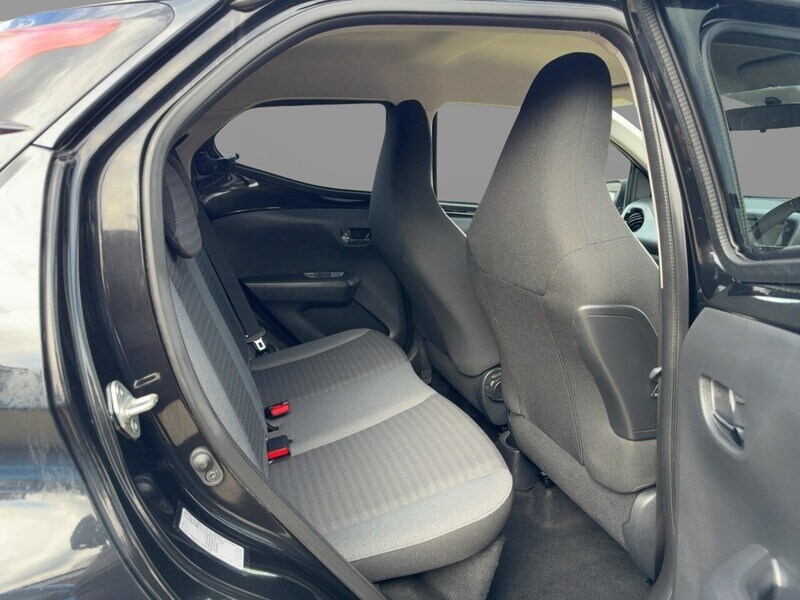 Used Toyota AYGO 2018 for sale - 77655809: Photo 39