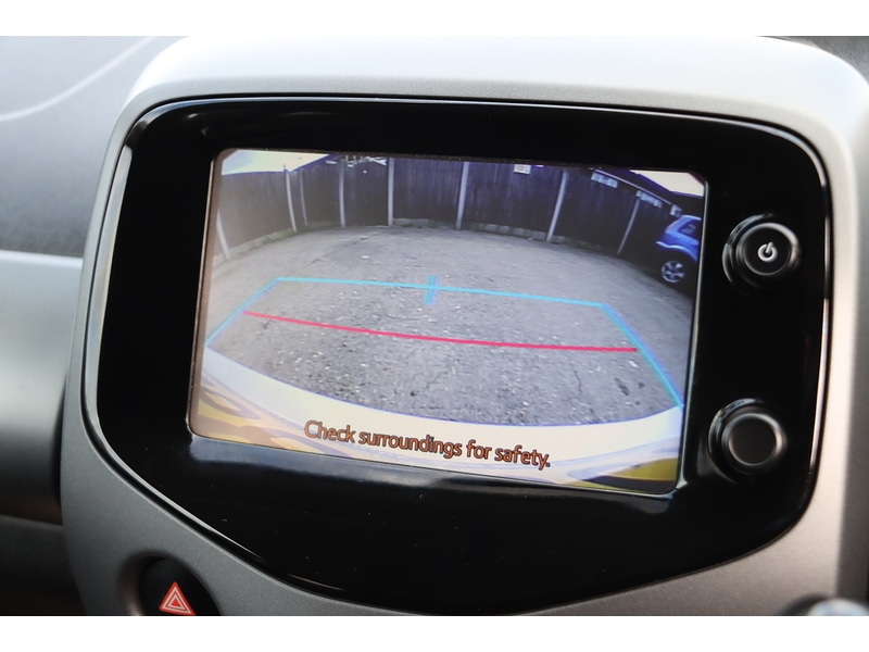 Used Toyota AYGO 2018 for sale - 77655809: Photo 6