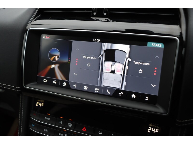 Used Jaguar F-Pace 2019 for sale - 76853364: Photo 15