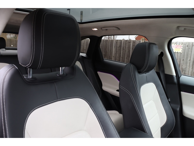 Used Jaguar F-Pace 2019 for sale - 76853364: Photo 23