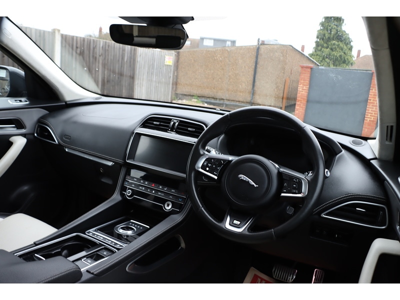 Used Jaguar F-Pace 2019 for sale - 76853364: Photo 27