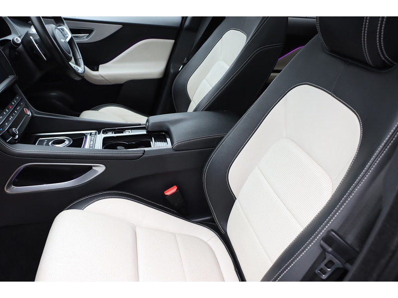 Used Jaguar F-Pace 2019 for sale - 76853364: Photo 33