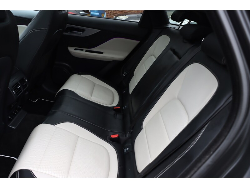 Used Jaguar F-Pace 2019 for sale - 76853364: Photo 37